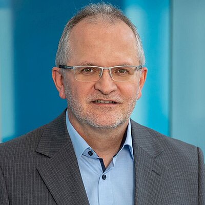 Dr. Jochen Dreßen Dr. Jochen Dreßen