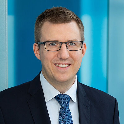 Dr. Bastian Hiltscher Dr. Bastian Hiltscher