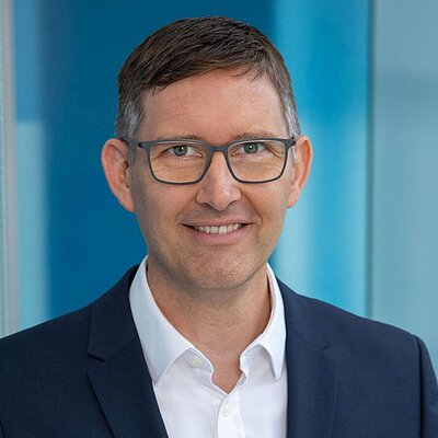 Dr. Oliver Arentz Dr. Oliver Arentz