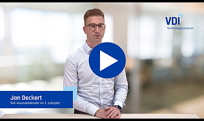 Vorschaubild eines Videos. Es zeigt den neuen Azubi Jan im Interview