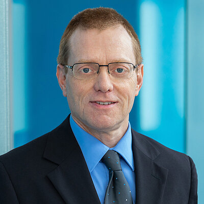 Dr. Peter Soldan Dr. Peter Soldan