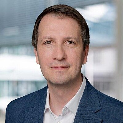 Dr. Thomas Czarnecki Dr. Thomas Czarnecki