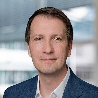 Dr. Thomas Czarnecki Dr. Thomas Czarnecki